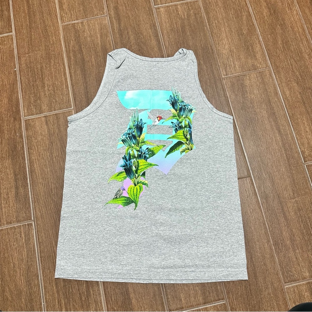 Primitive Hummingbird Tank